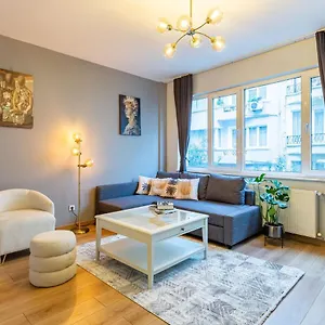  Apartment Flat Near Attractions In Nisantasi