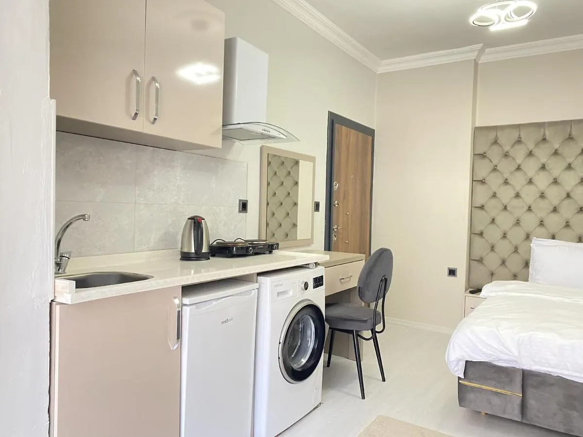 Studio Flat 1 Min To Trump Mall And Metro In Sisli Istanbul Lägenhet